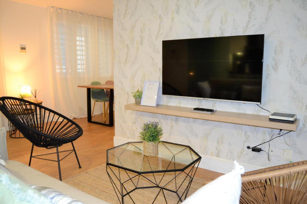 Acogedor Apartamento Junto Al Museo Picasso Apartment Malaga Luaran gambar