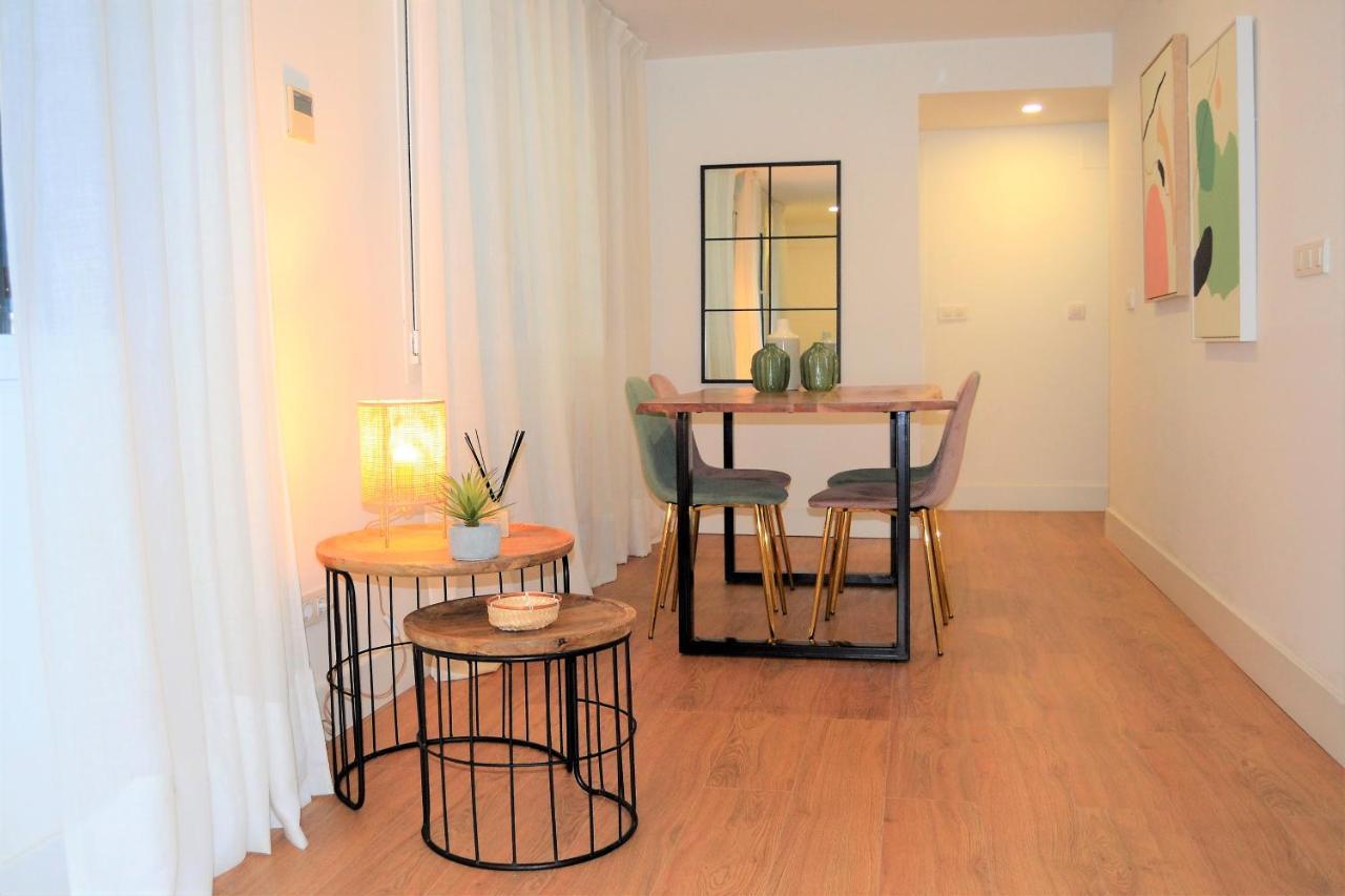 Acogedor Apartamento Junto Al Museo Picasso Apartment Malaga Luaran gambar