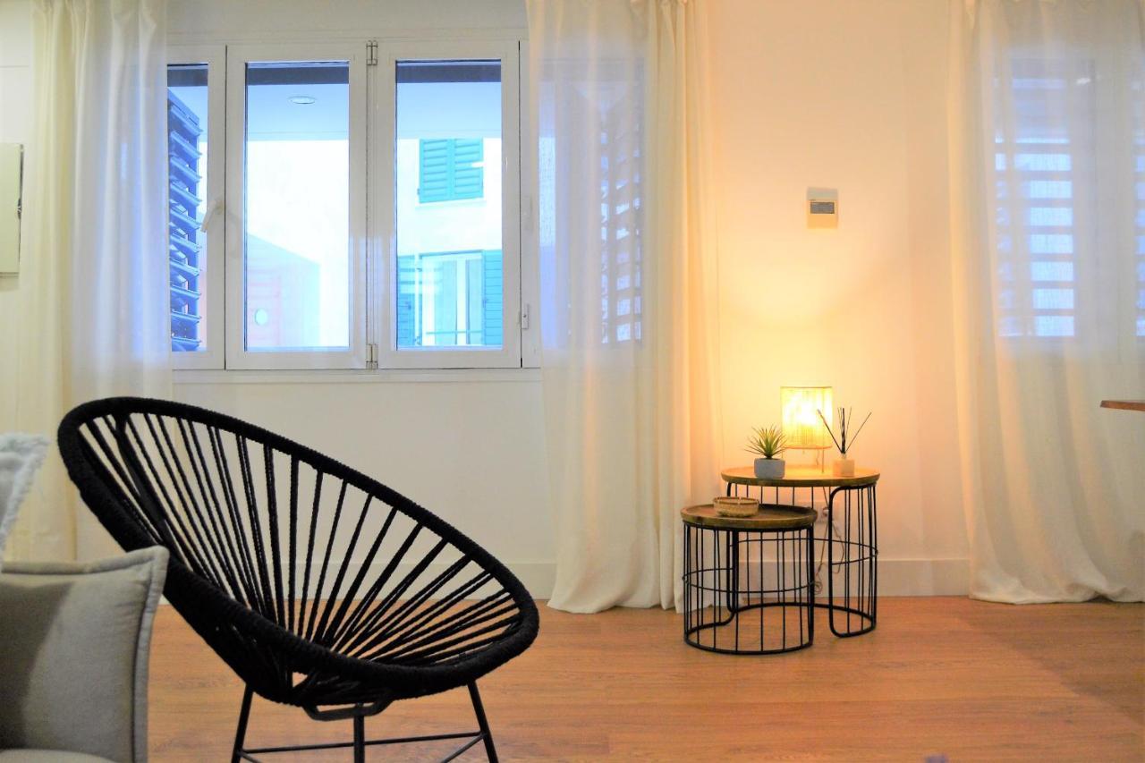 Acogedor Apartamento Junto Al Museo Picasso Apartment Malaga Luaran gambar