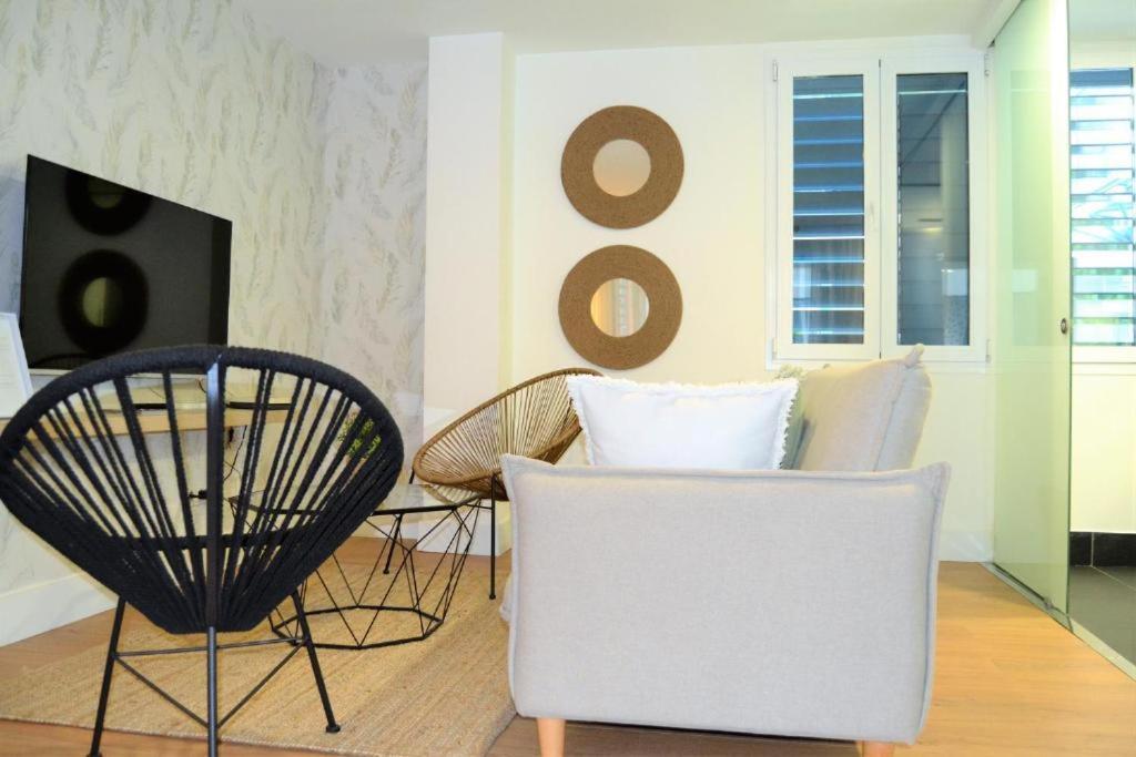 Acogedor Apartamento Junto Al Museo Picasso Apartment Malaga Luaran gambar