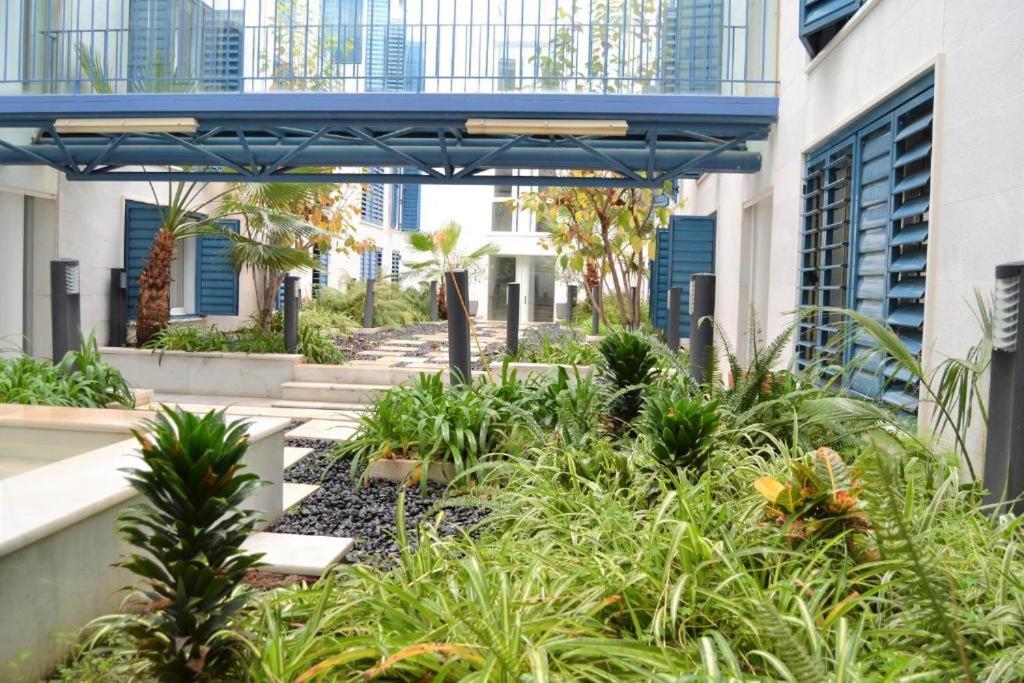 Acogedor Apartamento Junto Al Museo Picasso Apartment Malaga Luaran gambar